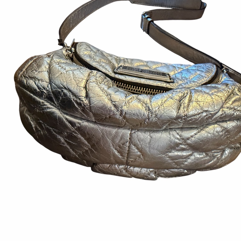 Marc by Marc Jacobs Metallic Quilted Natasha Crossbody Bag Silver Leather Purse - Picture 3 of 7